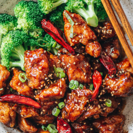 General Tso’s Chicken served with broccoli