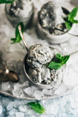 Black Sesame Ice Cream | Homemade | Recipes | Party | No Churn | Desserts | Easy | Asian | Chinese | Summer