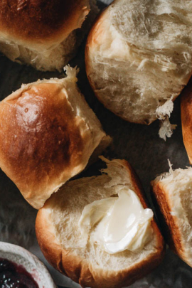 Easy Milk Bread Rolls | Make Hokkaido style milk bread rolls with this simple recipe. These milk bread rolls are super soft, airy, moist, and slightly sweet. They’re very easy to put together and hold up well when made ahead. They’re perfect for your holiday dinner party and simple enough to make as an everyday recipe.