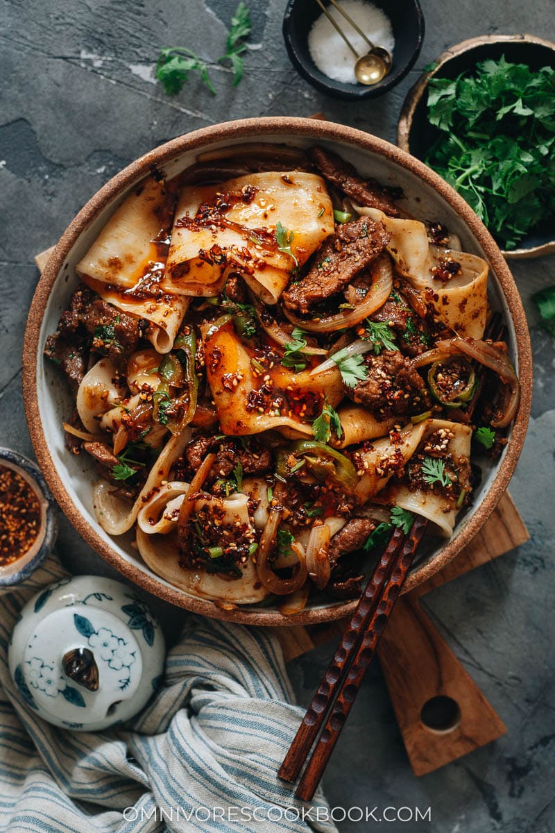 Chinese cumin lamb noodles