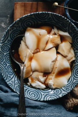 Tofu pudding close-up