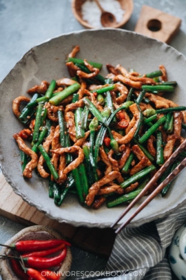 Chinese garlic chives with pork