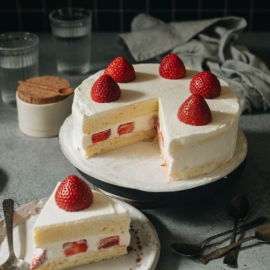 Creamy fluffy Asian style strawberry cake