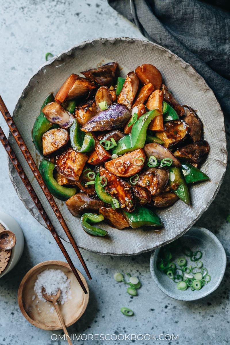 Stir fried eggplant, potato and pepper in garlic sauce