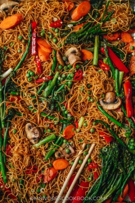 Sheet pan chow mein close up