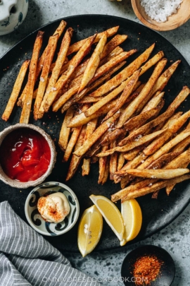 Air fryer fries close up