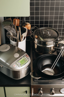 Essential Chinese cooking tools in my kitchen