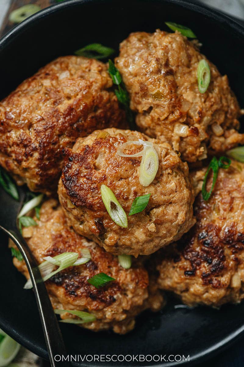 Lion’s head meatballs close up