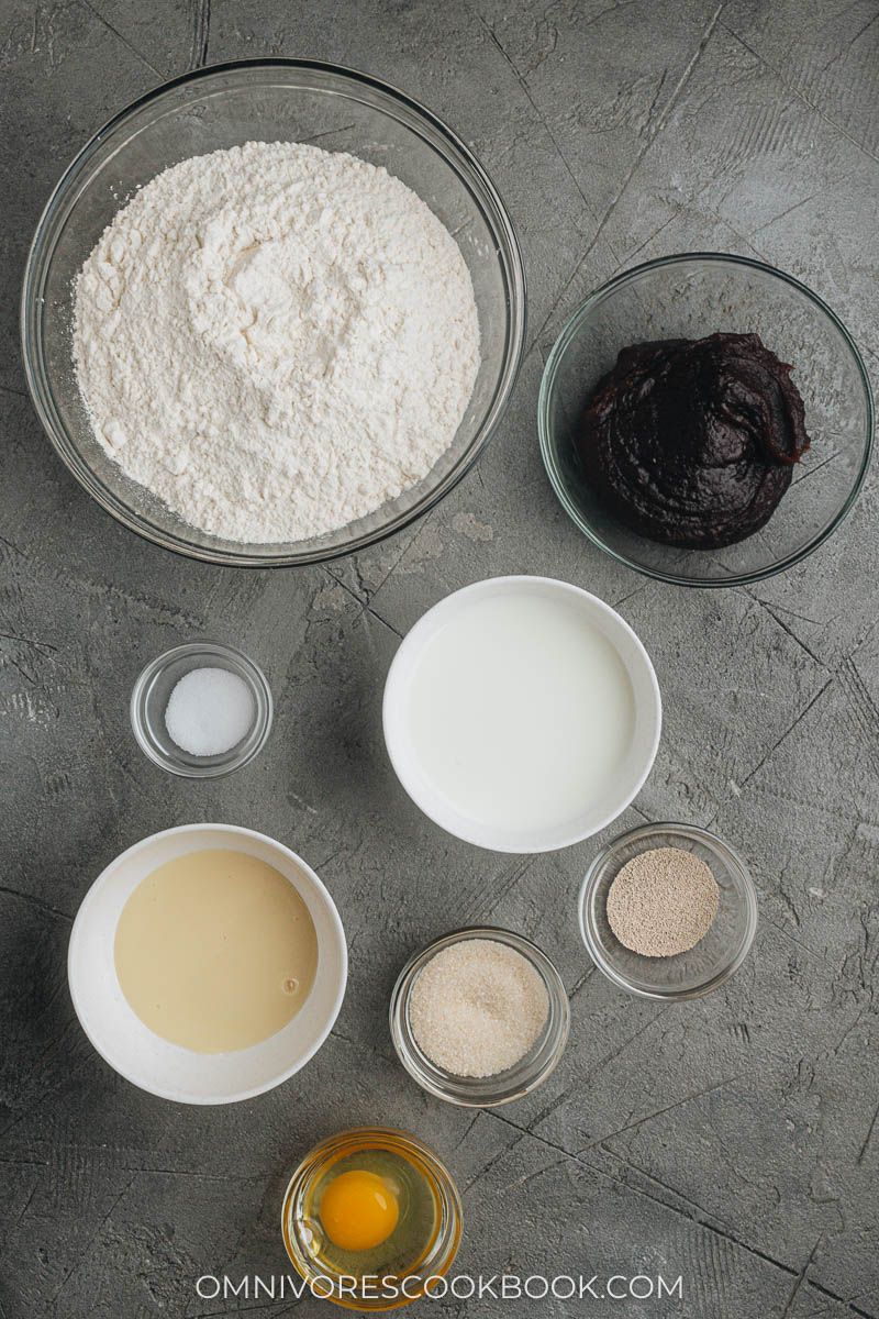 Ingredients for making red bean bread