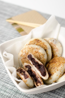 Sticky Rice Cake with Red Bean Paste | Omnivore's Cookbook